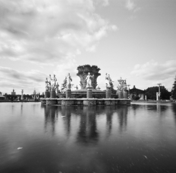 PINHOLE PHOTOS. Портретный и бизнес-фотограф в Москве Андрей Никольский