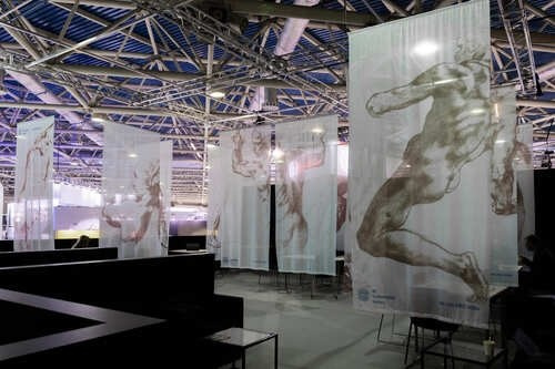 О дизайнере