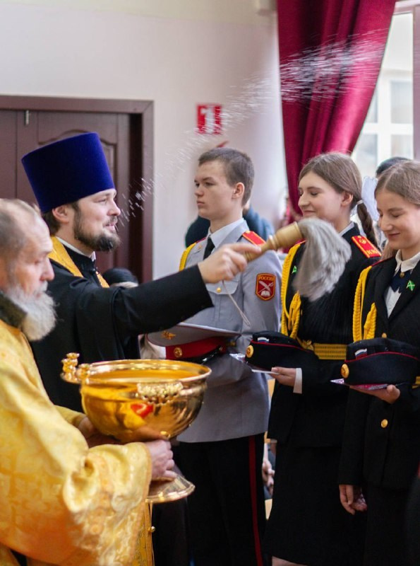 Благочинный Северо-Западного округа поздравил кадетов с принятием Присяги. Саратовское Северо-Западное благочиние