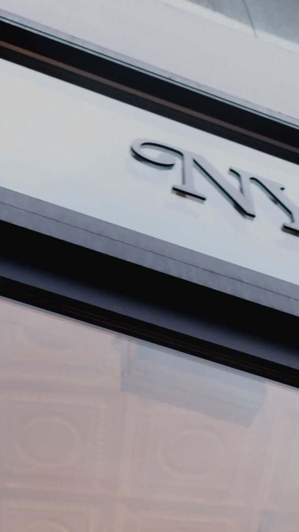 Video. New York photographer RINAT SHAHMETOV in New York city