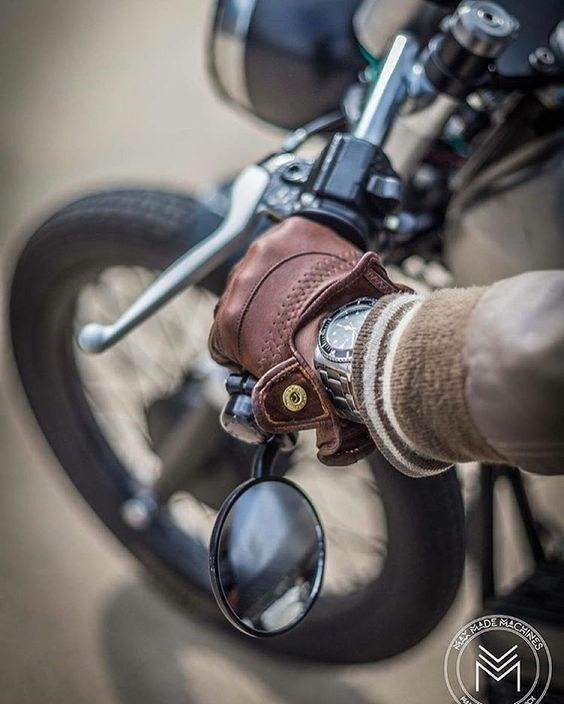 МОТОЦИКЛ. Фотограф для маркетплейсов Михаил Бове