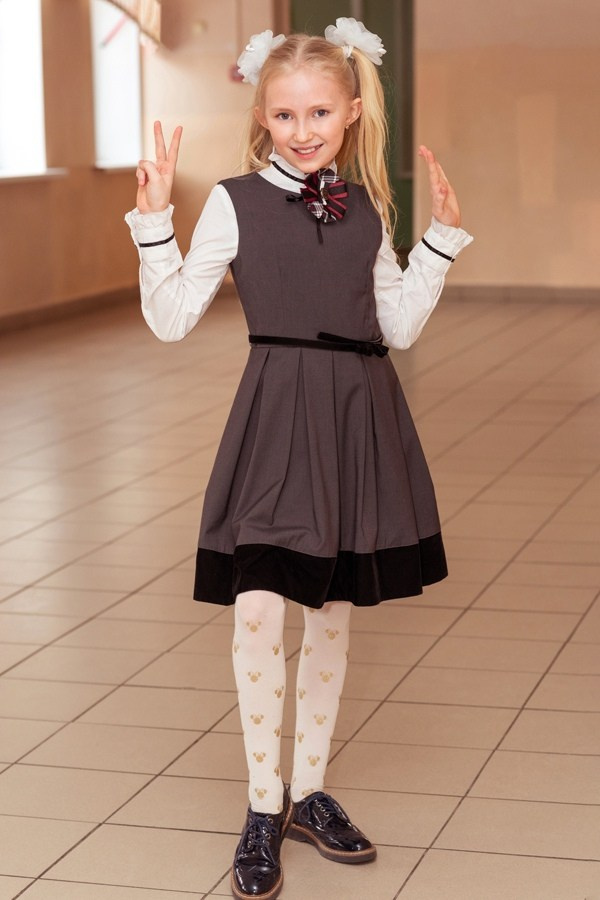 В школе. Выпускные альбомы СПБ. Фотограф в Садик и Школу