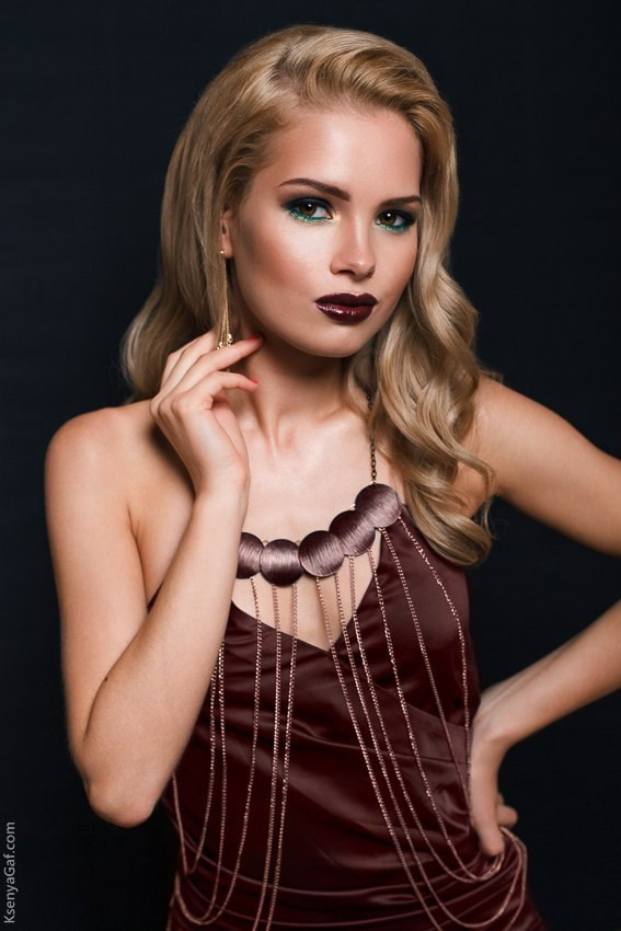 Студийный портрет. Психолог с фотоаппаратом Зимина Оксана