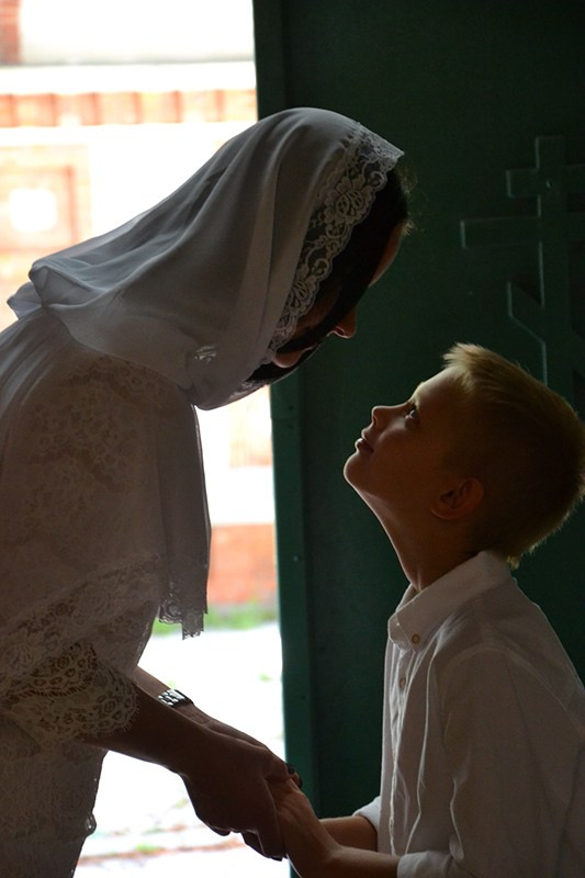 Посещение церкви. Дети. Fotounata.ru