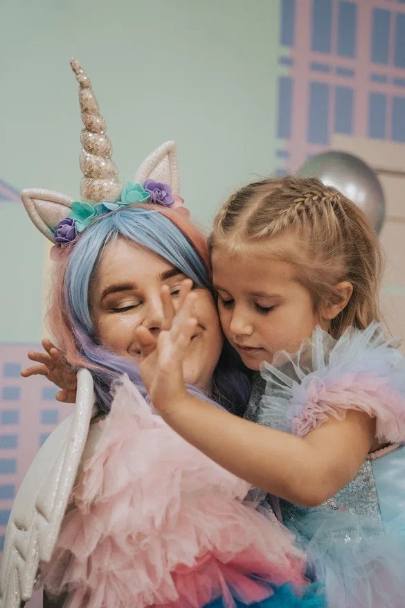 День рождения Евы. Главная