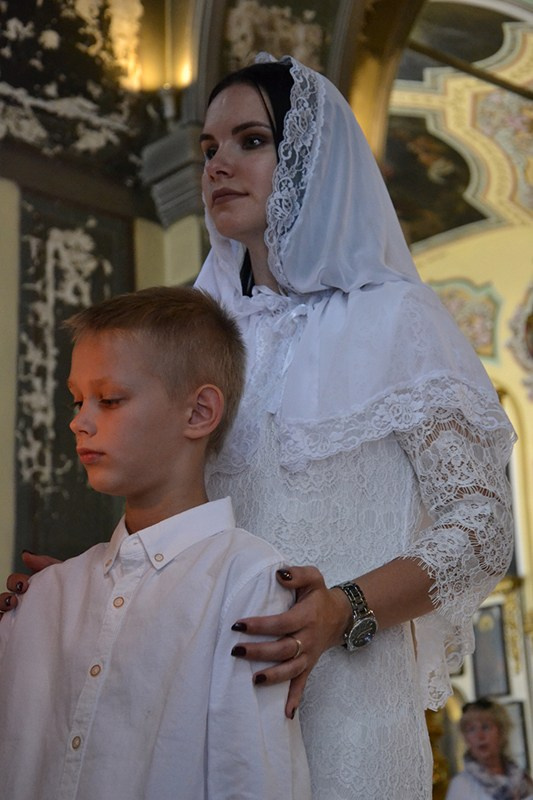 Посещение церкви. Дети. Fotounata.ru