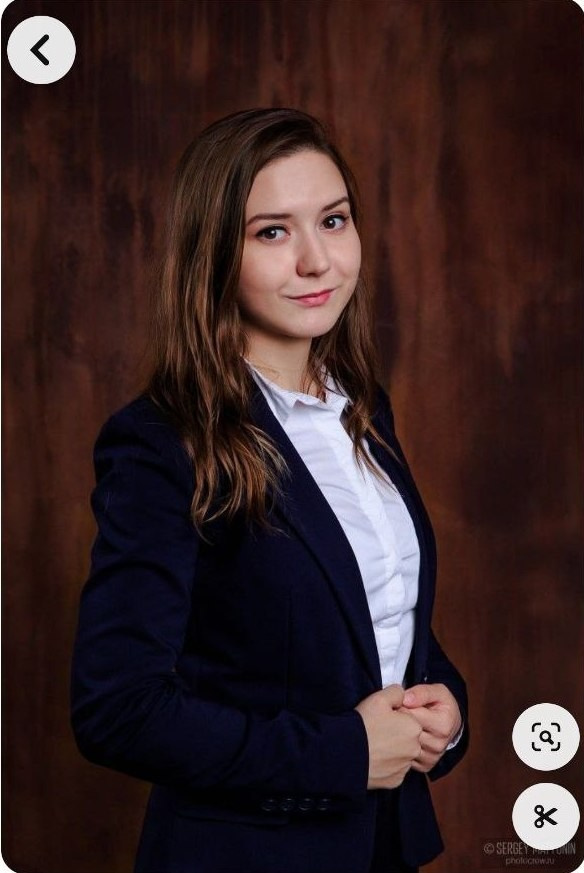 Примеры позировок для школьного альбома в старших классах. Фотограф в Шелехове, лучшие выпускные альбомы в Шелехове