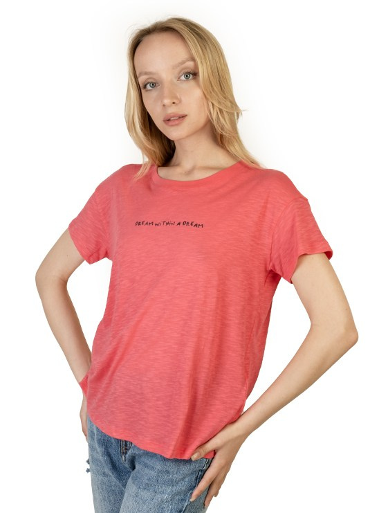 Предметная съёмка для маркетплейсов | Футболки, топы. Предметный фотограф в Симферополе Антон Катунин