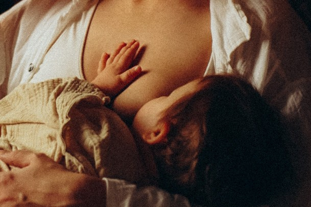 Мама и дочка домашняя фотосессия. Семейный фотограф в Казани Александра Киселева