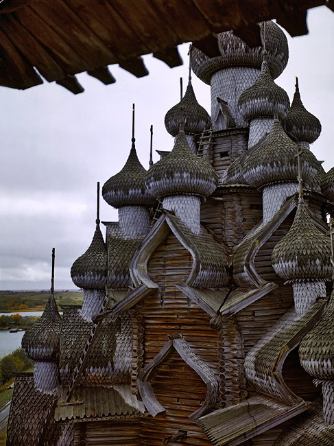 Купола Преображенская церкви. Кижи