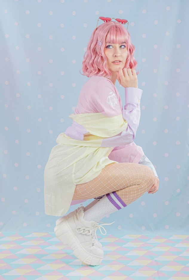 НОВЫЕ СЪЕМКИ В СТУДИИ — ОНА (ПЛАН)