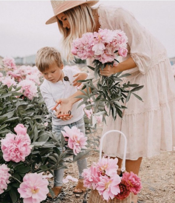 Фотопроект PEONY. Бусова Анастасия — фотограф беременности и женского портрета — Томск