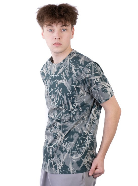 Предметная съёмка мужских футболок. Предметный фотограф в Симферополе Антон Катунин