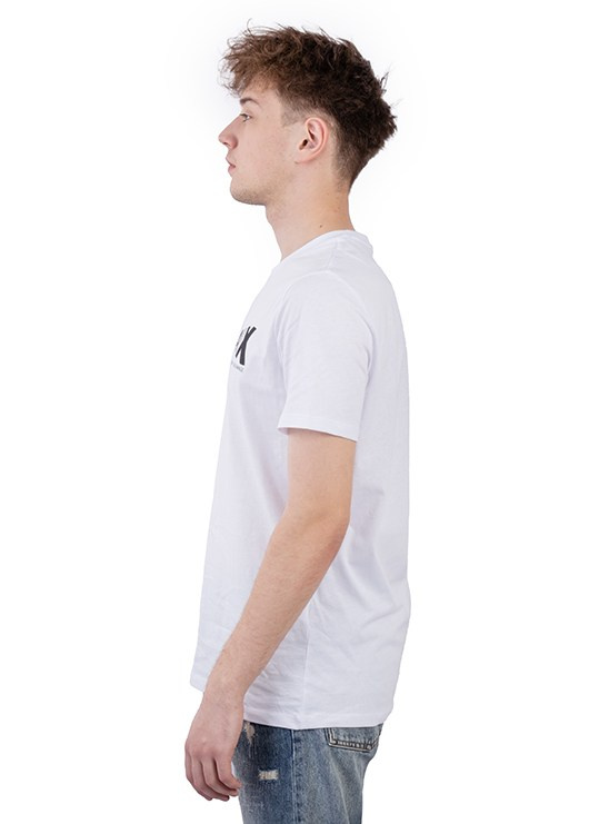 Предметная съёмка мужских футболок. Предметный фотограф в Симферополе Антон Катунин