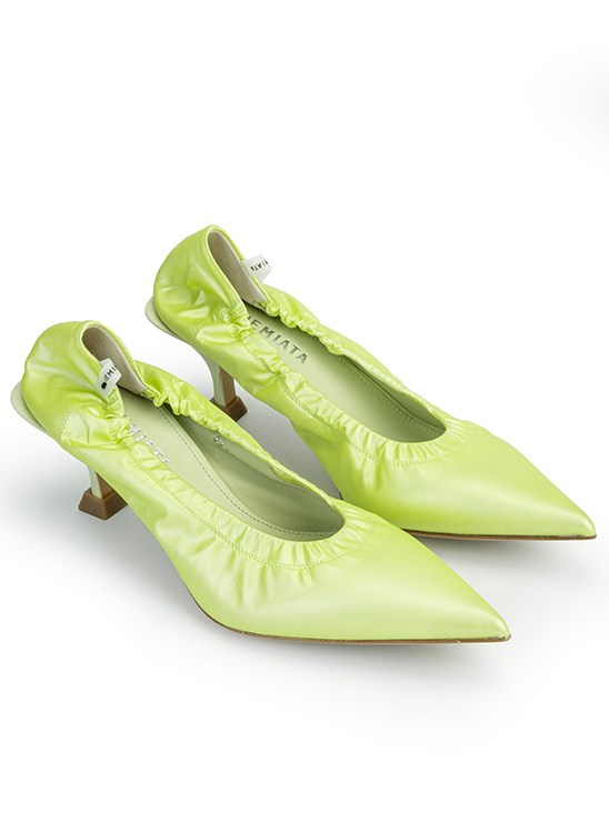 Предметная съёмка для маркетплейсов | Обувь. Предметный фотограф в Симферополе Антон Катунин