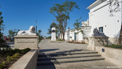 Самые красивые локации города Севастополь. Где пофотографироваться в Севастополе? Локации для фото. 1 место. Первое место. Место. Бывшее мес. Профессиональная фотосъемка в Крыму. Натуральные эмоции и живые кадры. Забронируйте дату прямо сейчас!