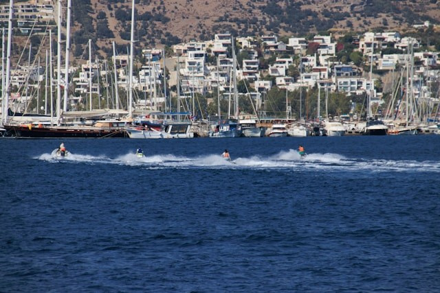 Бухта Бодрума / HQ скачать на https://unsplash.com/@elegeo/