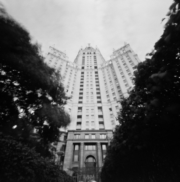 PINHOLE PHOTOS. Портретный и бизнес-фотограф в Москве Андрей Никольский