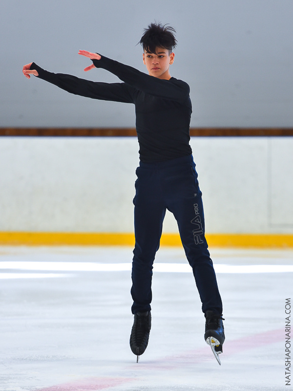 Дикиджи Владислав