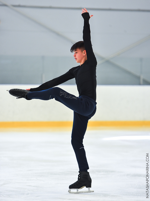 Дикиджи Владислав