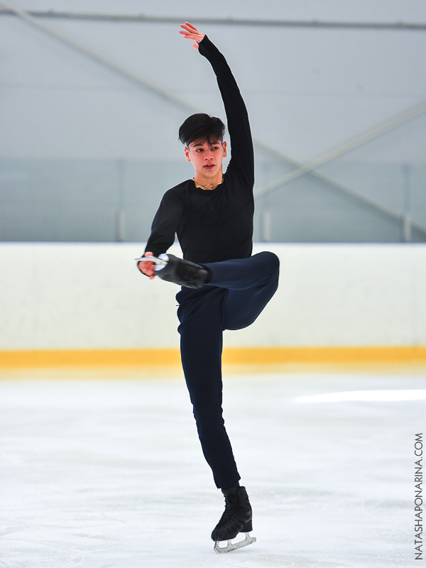 Дикиджи Владислав