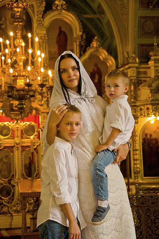 Посещение церкви. Дети. Fotounata.ru