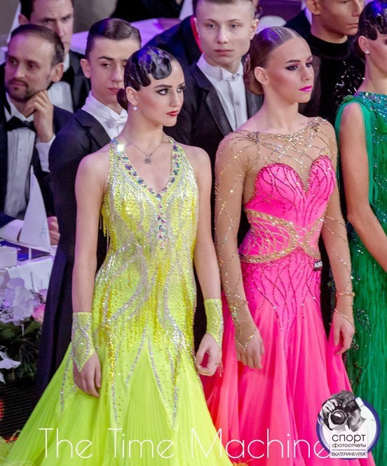 DANCE. Фотограф для маркетплейсов Михаил Бове