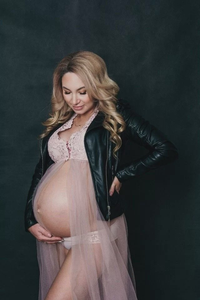 Будуарные платья. Фотограф беременности в Иркутске Полина Песо