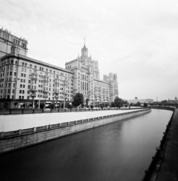 PINHOLE PHOTOS. Портретный и бизнес-фотограф в Москве Андрей Никольский