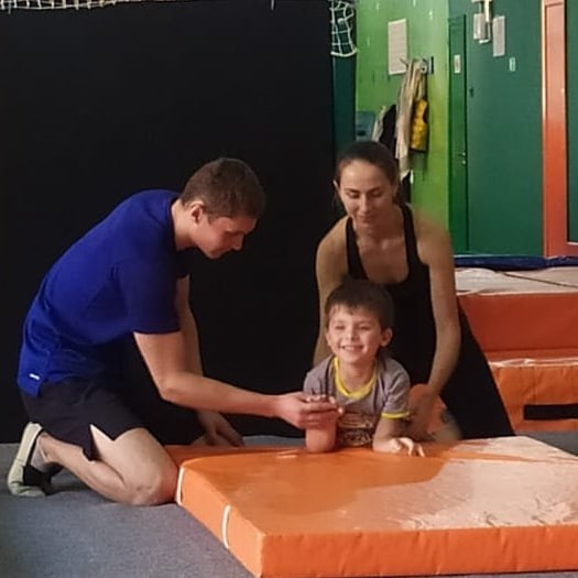 Когда рядом тренер, который верит в тебя, и мама, которая всегда поддержит — всё обязательно получится! 🌟💪