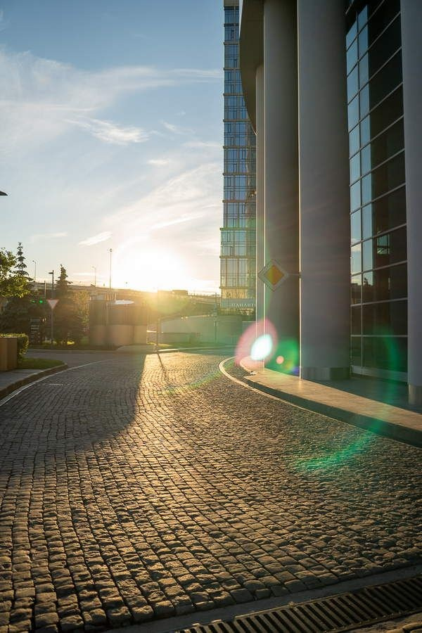 Уличная локация для фотосессии — атмосферный переулок Москвы