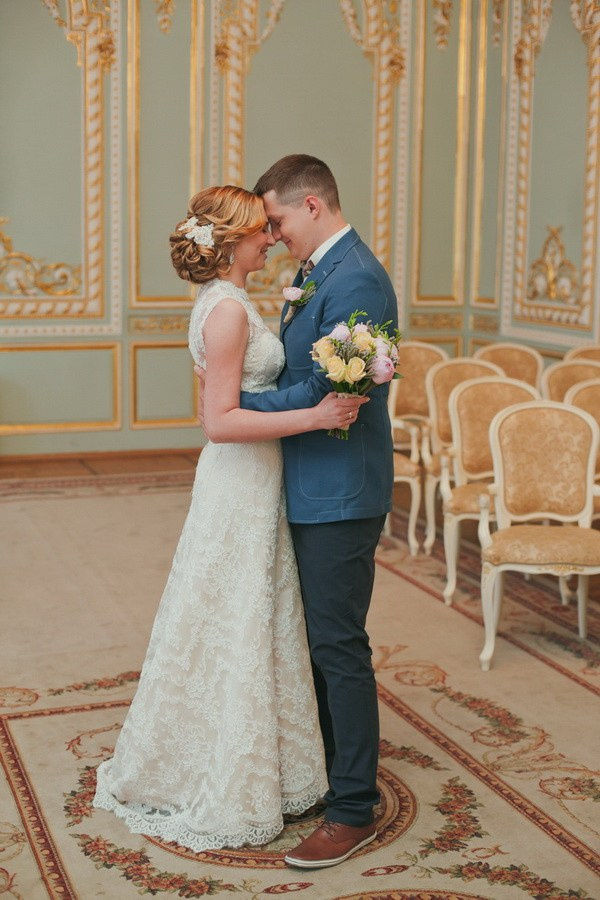 Свадебная прогулка по Санкт-Петербургу. Фотограф крещение венчание в Петербурге! Помогает подобрать храм и посоветовал душевного батюшку в СПб