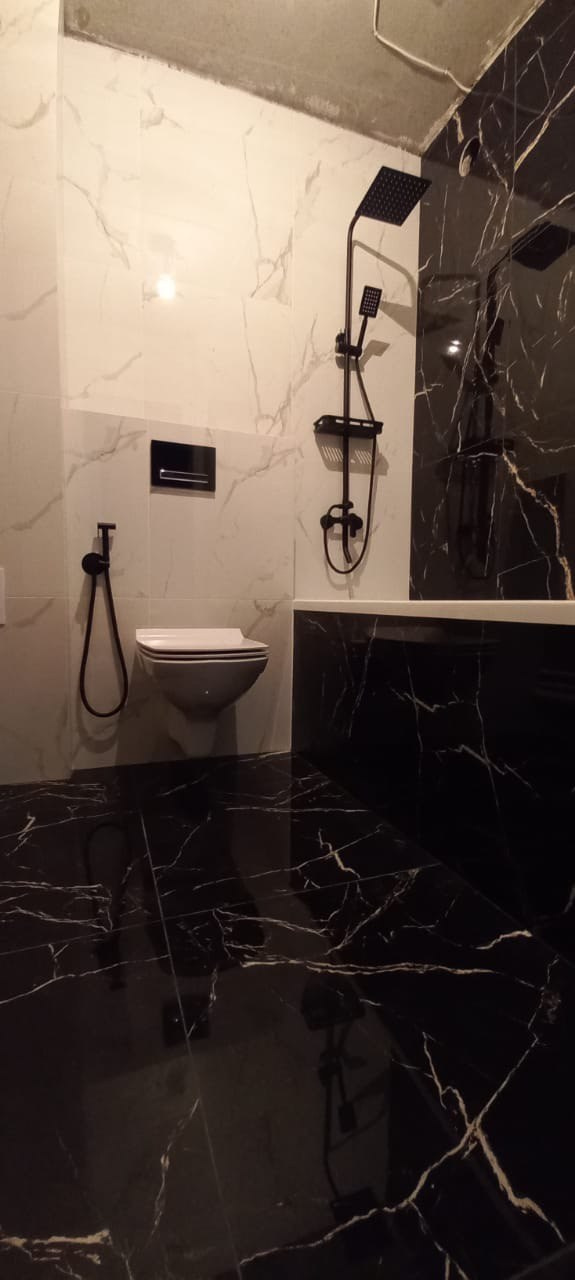 Ванная комната (с. Усады ул. Счастливая д. 13). Ремонт санузла, туалета, ванной под ключ в Казани. Укладка плитки