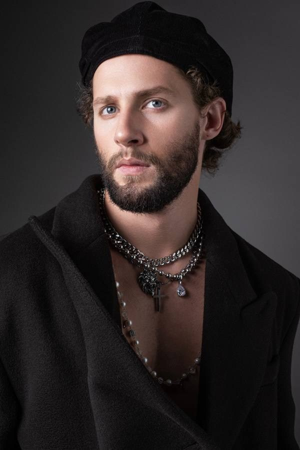 Антон. DEWA | фотостудия для маркетплейсов