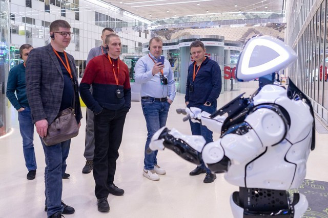 Технопарк Сколково-экскурсия. Репортажный фотограф корпоративных мероприятий; Бизнес-конференций; спортивных соревнований; Фестивалей; Культурных событий