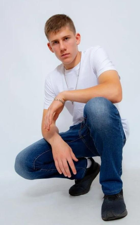 Марк. Сборные фотосъёмки в Москве. фотосессии одежды.фотограф