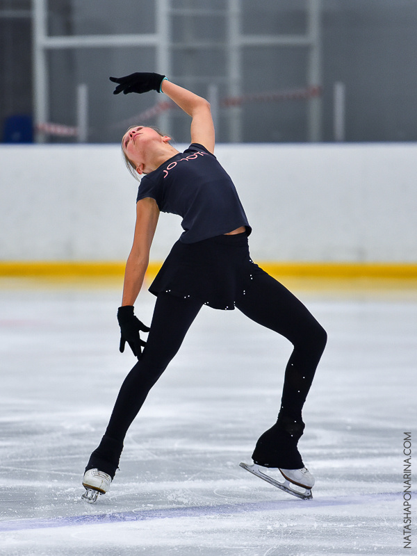 Арина Онищенко