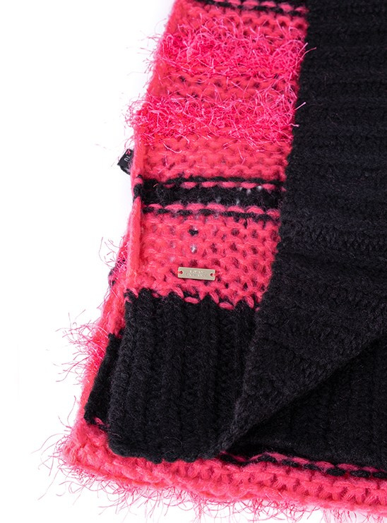 Предметная съёмка шарфов. Предметный фотограф в Симферополе Антон Катунин