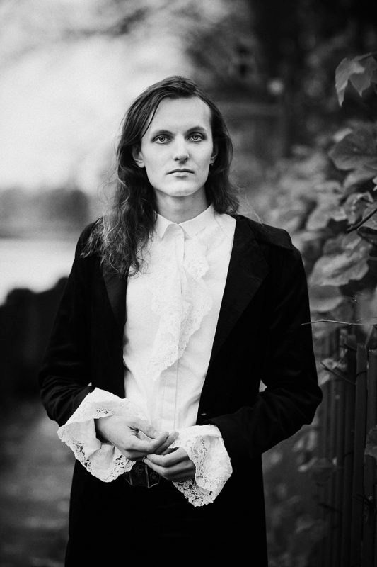 Свадебная фотосессия в стиле Готика. фотограф на свадьбу, стильные фото свадьбы, фотограф на свадьбу в спб, готическая фотосессия, правильные готы, стиль готика, готический фотограф спб, антуражная фотосессия, свадебное платье спб салон, костюм на свадьбу спб жених, платье невесты купить спб