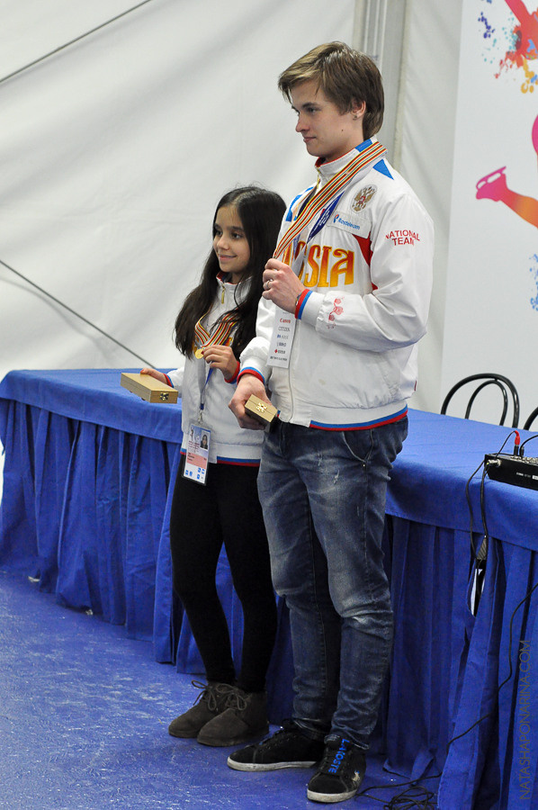 ЮЧМ 2013 Милан. Russian figure skating photographer from Saint-Petersburg