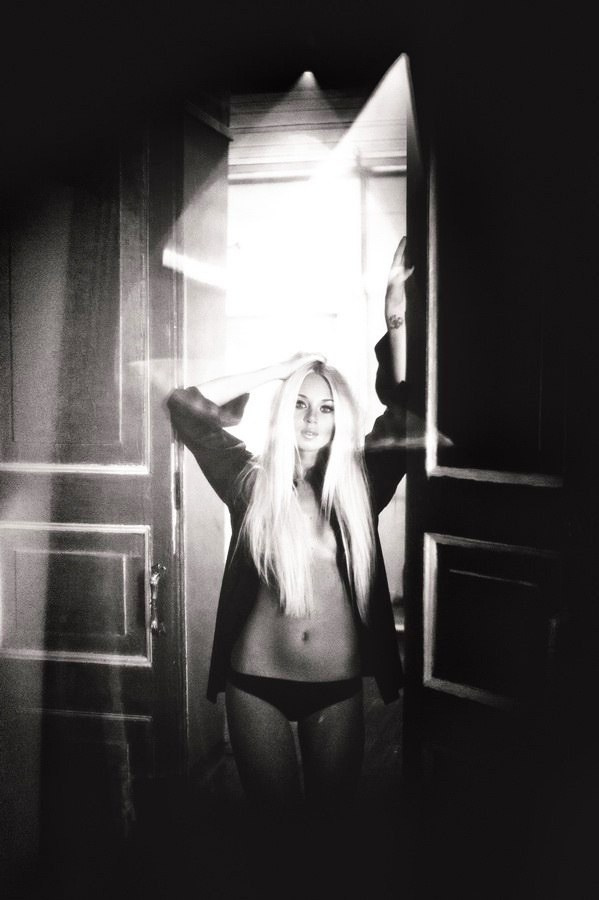 Ню. Фотограф в Красноярске. Портреты, семья, прогулки по городу и ваши праздники