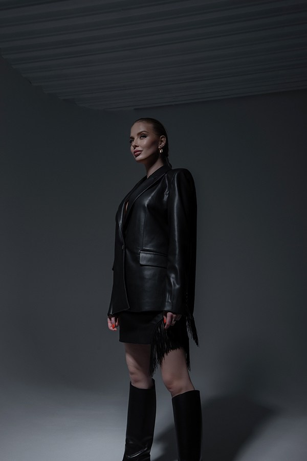 Biancoblanc autumn'21. Дарья Володина — арт и fashion фотограф в Москве | рекламные и ювелирные съемки