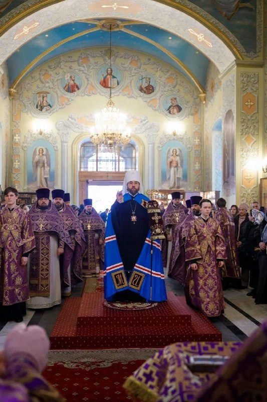 Благочинный Северо-западного округа принял участие в Архиерейском Богослужении в Покровском соборе г. Саратова. Саратовское Северо-Западное благочиние