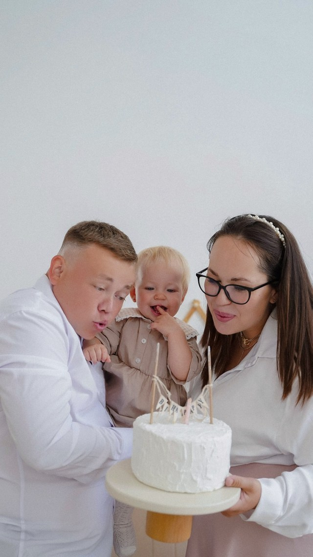 Полина, Михаил, Анечка. Добро пожаловать в мир самого прекрасного — в мир фотографии!