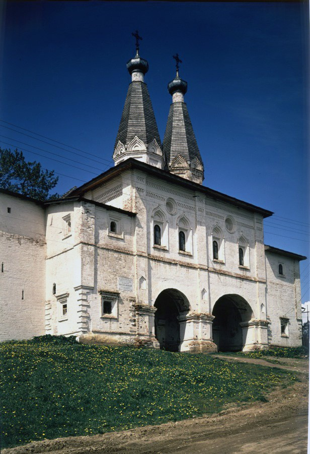 Ферапонтово. Святые ворота