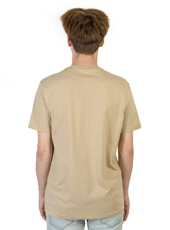 Предметная съёмка мужских футболок. Предметный фотограф в Симферополе Антон Катунин