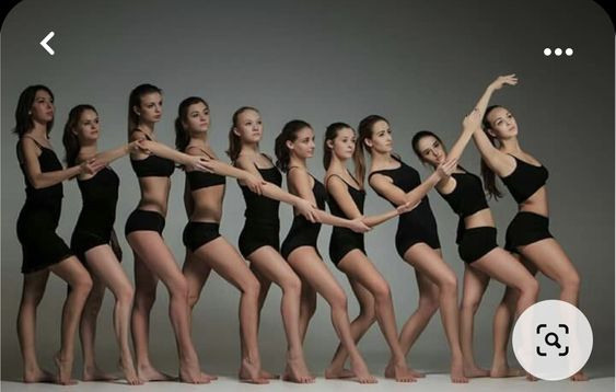 Руки необычно