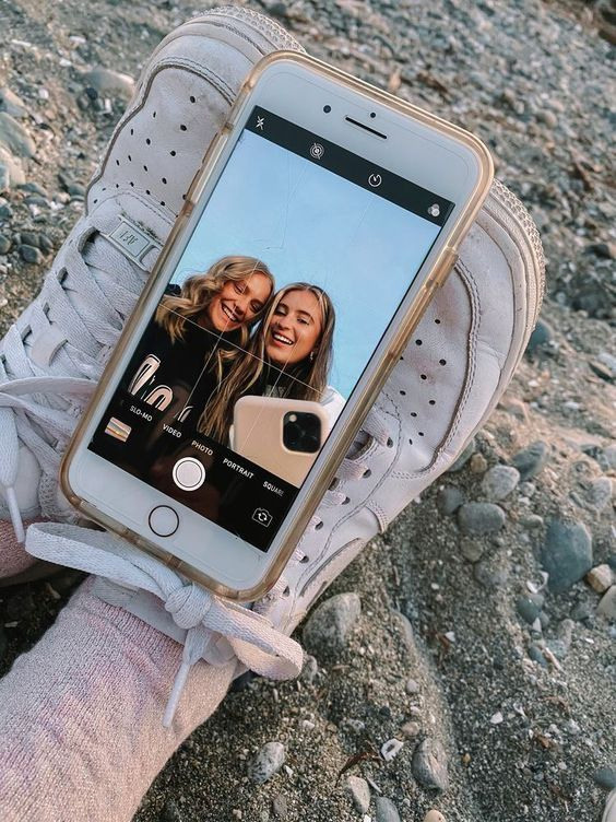 С телефоном