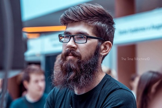 МУЖСКОЙ ПОРТРЕТ. Фотограф для маркетплейсов Михаил Бове