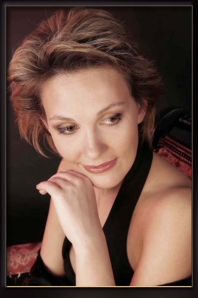 Студийная съемка Мама и дочь. Skazka.wfolio.pro